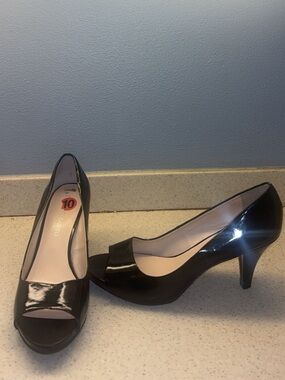 Classic Black Patent Pump with peep toe